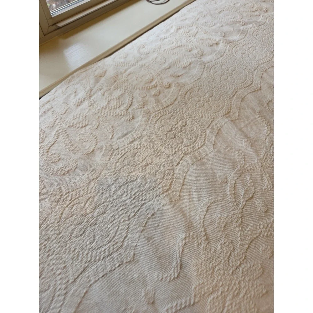 VTG‎ Y2k Crown Crafts Matelasse Bedspread Medallion Fringed Ivory Full Double
